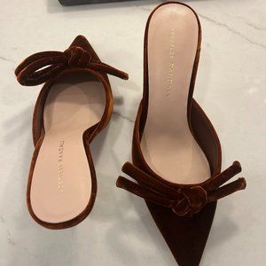Loffler Randall Amyra Bow Heel 38